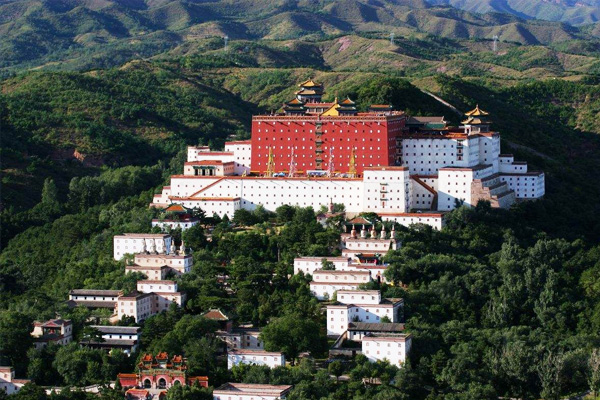 大連一溫泉休閑會所常壓電熱水鍋爐